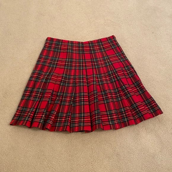 Brandy Melville Red Plaid Pleated Dana Skirt - Picture 3 of 6